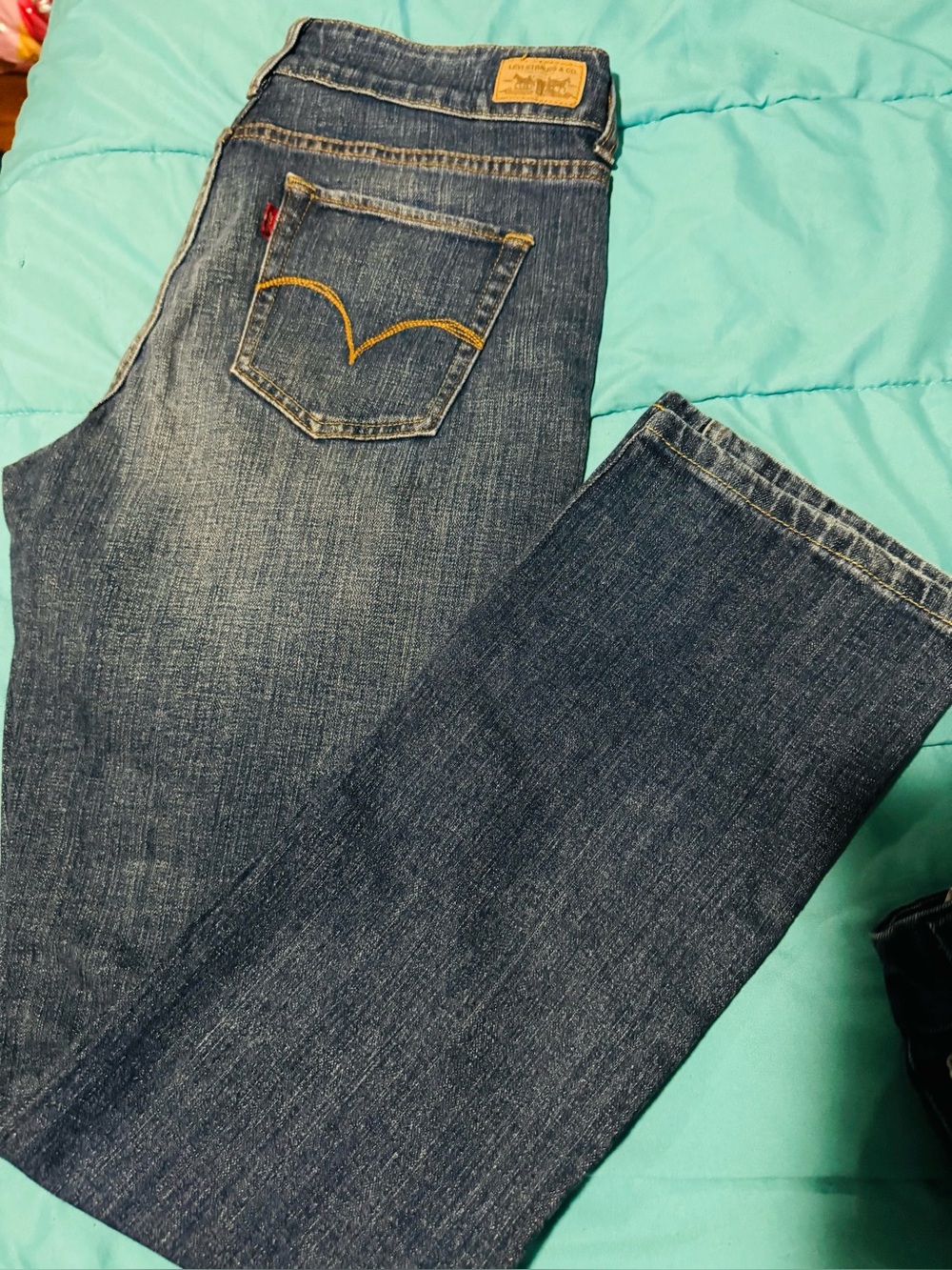 Levi's Straight Fit Medium Blue Denim Jeans
